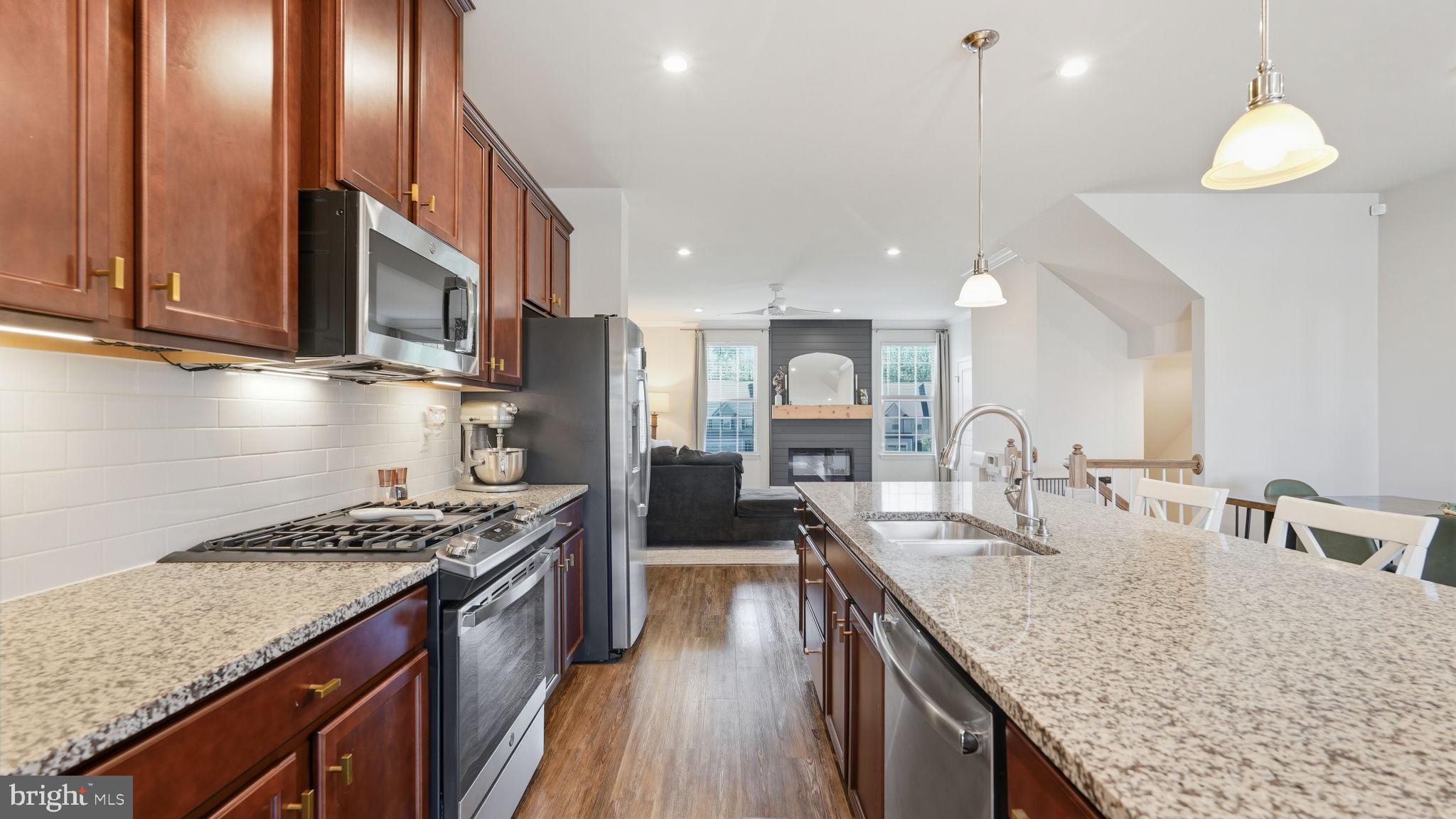 2190 Hemlock Bay Road Dumfries, VA 22026 - Photo 12 of 50 Gallery Image 12