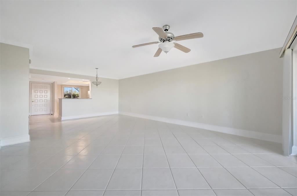 9604 Cortez Road West, Unit 222 Bradenton, FL 34210 - Photo 25 of 54 a view of an empty room with a window