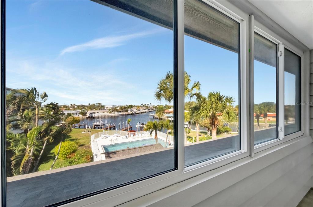 9604 Cortez Road West, Unit 222 Bradenton, FL 34210 - Photo 30 of 54 a view of a balcony with city view