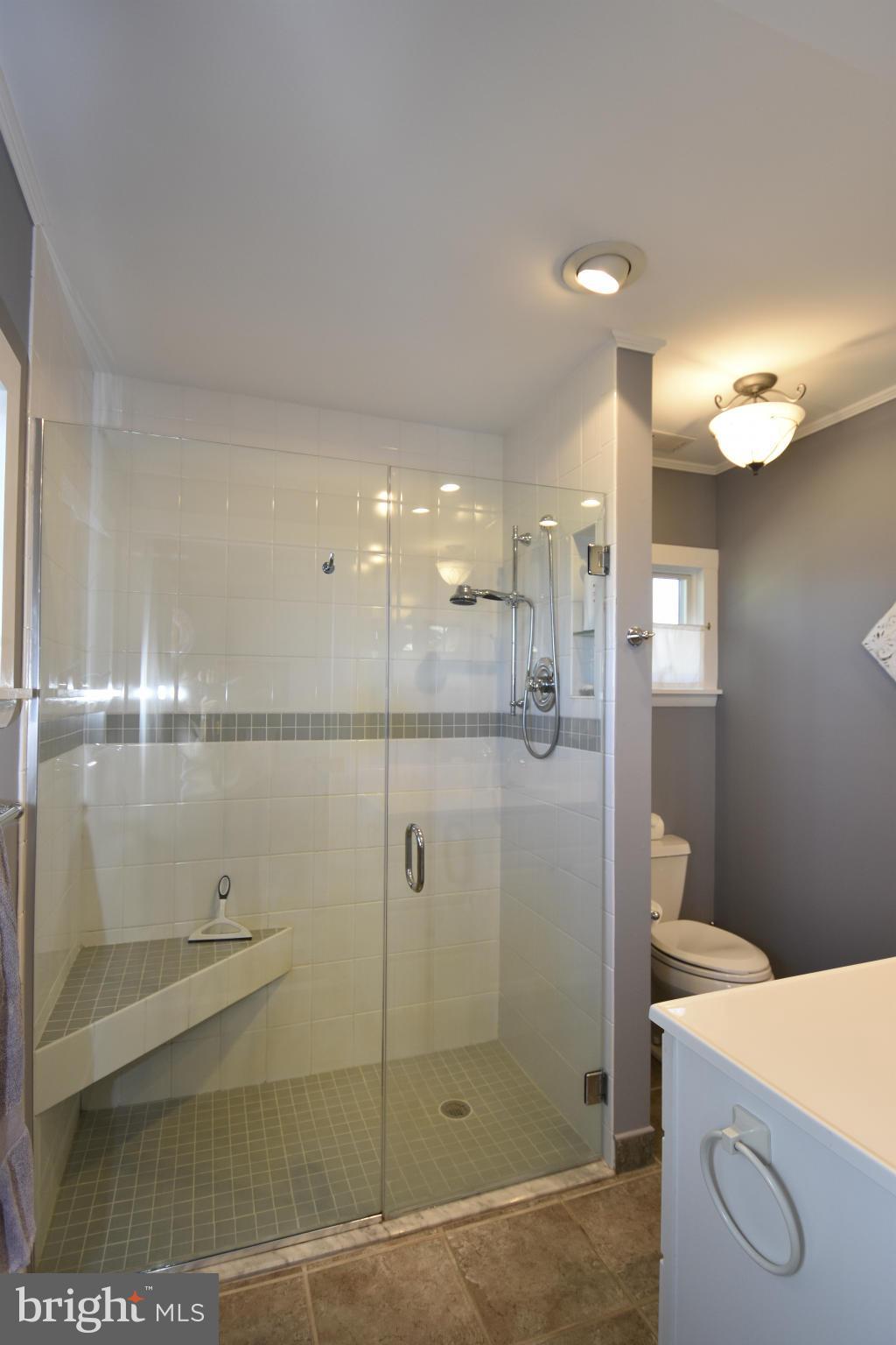 6050 Sunset Lane Tilghman, MD 21671 - Photo 29 of 74 Bath (Master)