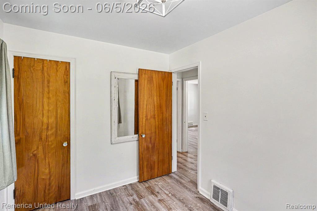 1024 Lee Street Fenton, MI 48430 - Photo 14 of 32