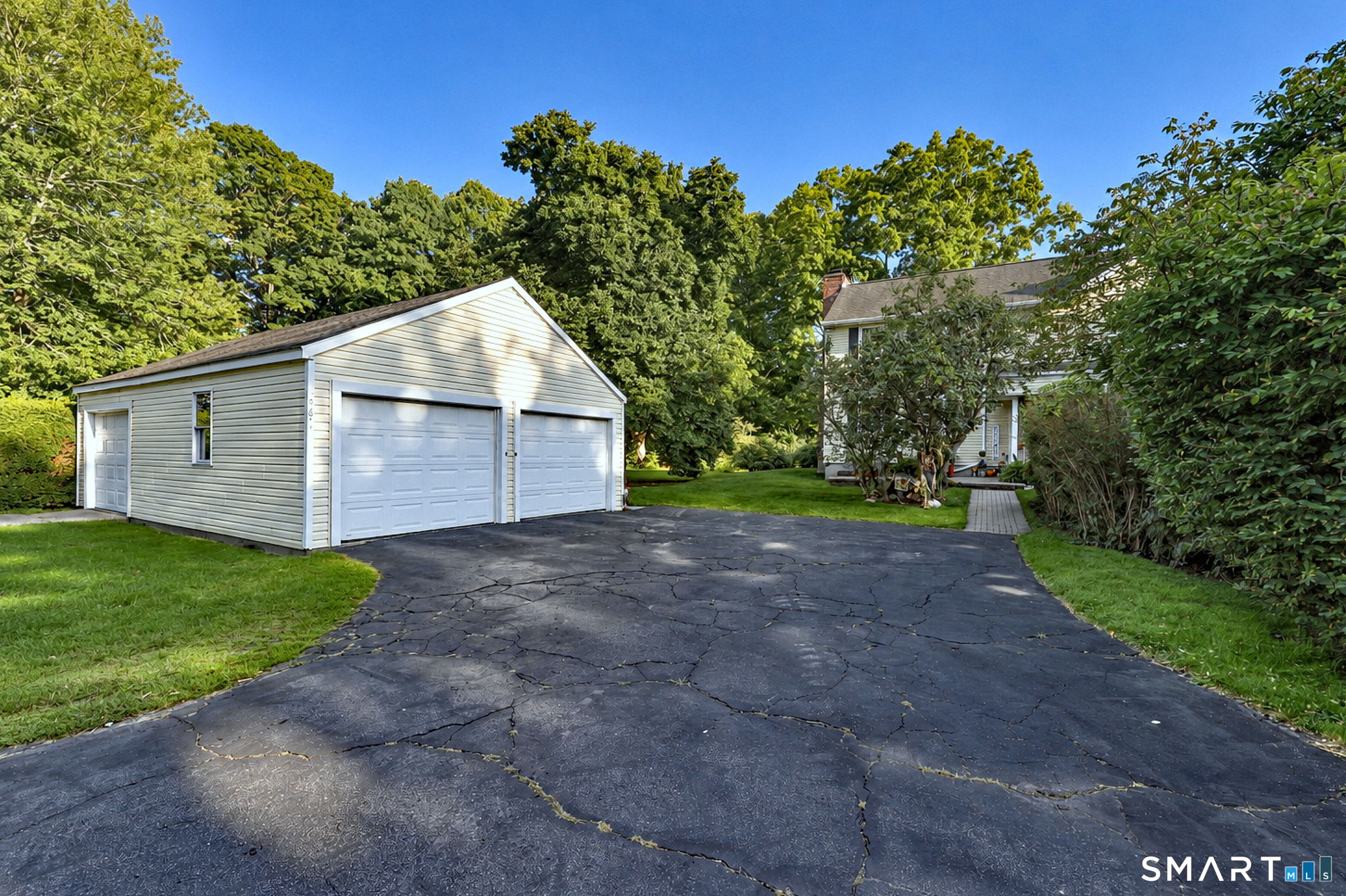 567 Orange Center Road Orange, CT 06477 - Photo 37 of 40 Gallery Image 37