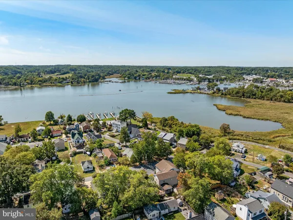 $660,000 | 610 East Marshall Avenue, Deale, MD 20751
