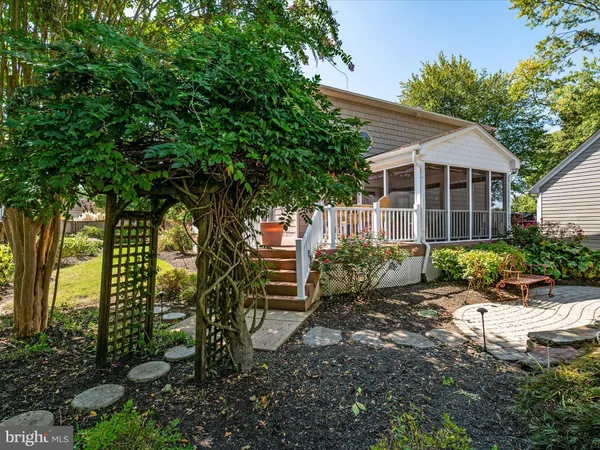 $687,500 | 610 East Marshall Avenue, Deale, MD 20751