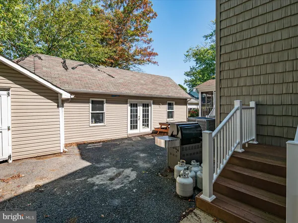 $687,500 | 610 East Marshall Avenue, Deale, MD 20751
