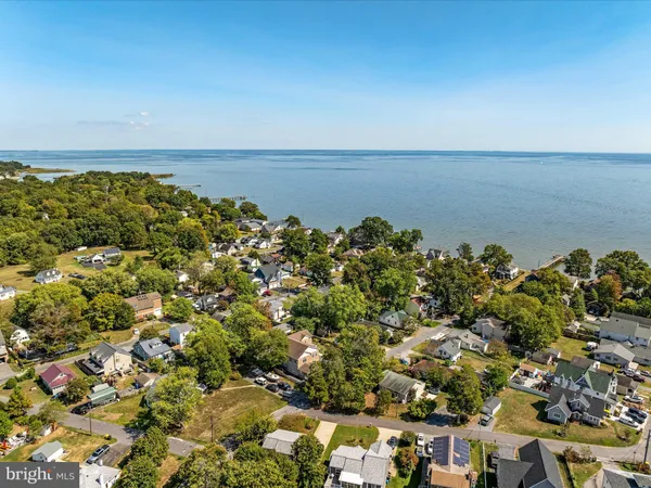 $687,500 | 610 East Marshall Avenue, Deale, MD 20751