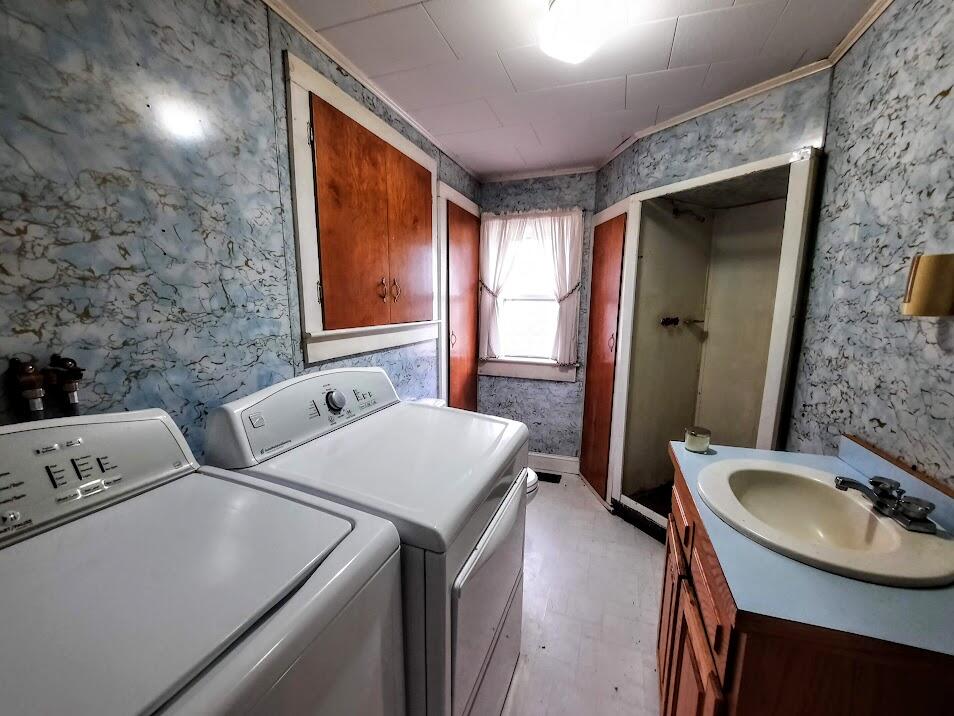 1233 State Street Bangor, ME 04401 - Photo 15 of 25 20211118_113455