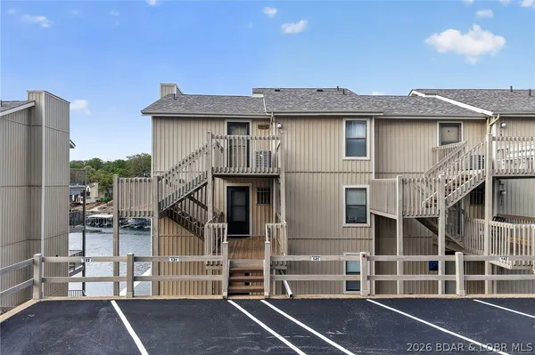 $259,900 | 131 Indian Pointe, Unit 131, Osage Beach, MO 65065