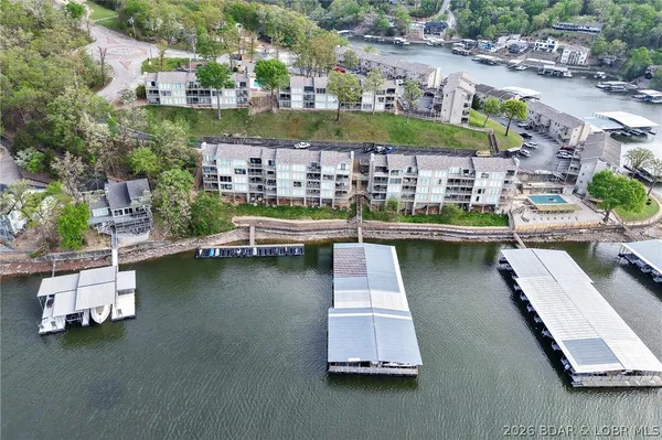 $259,900 | 131 Indian Pointe, Unit 131, Osage Beach, MO 65065