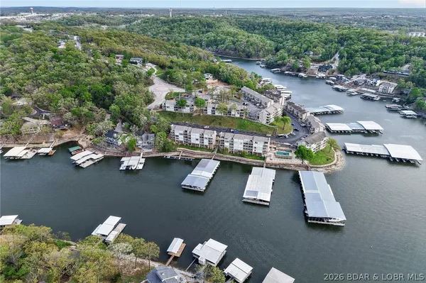 $259,900 | 131 Indian Pointe, Unit 131, Osage Beach, MO 65065