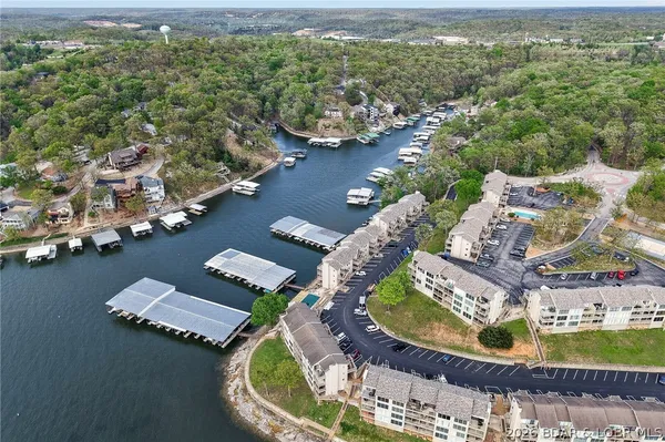 $259,900 | 131 Indian Pointe, Unit 131, Osage Beach, MO 65065