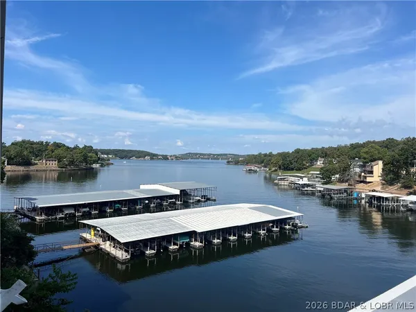 $259,900 | 131 Indian Pointe, Unit 131, Osage Beach, MO 65065