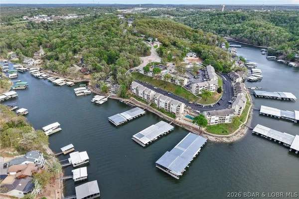 $259,900 | 131 Indian Pointe, Unit 131, Osage Beach, MO 65065