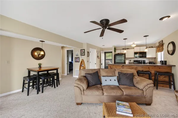 $259,900 | 131 Indian Pointe, Unit 131, Osage Beach, MO 65065