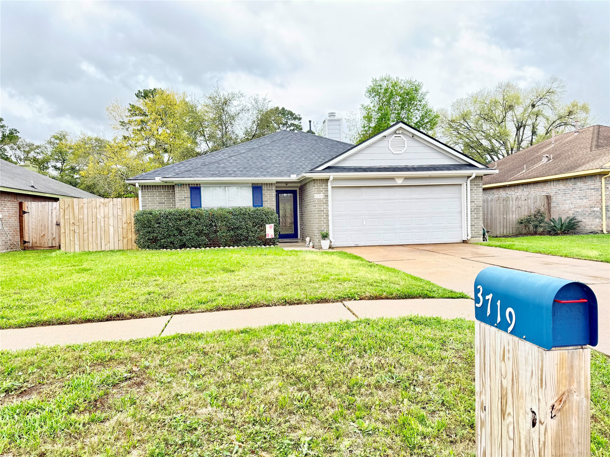 3719 Nutwood Lane Spring, TX 77389 - Photo 3 of 39
