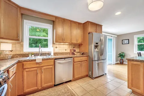 $988,000 | 104 Hartwell Road, Bedford, MA 01730