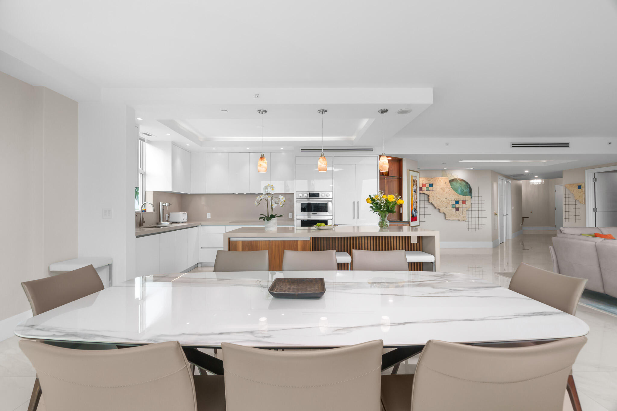 550 Southeast Mizner Boulevard, Unit B603 Boca Raton, FL 33432 - Photo 25 of 85 Dining Room