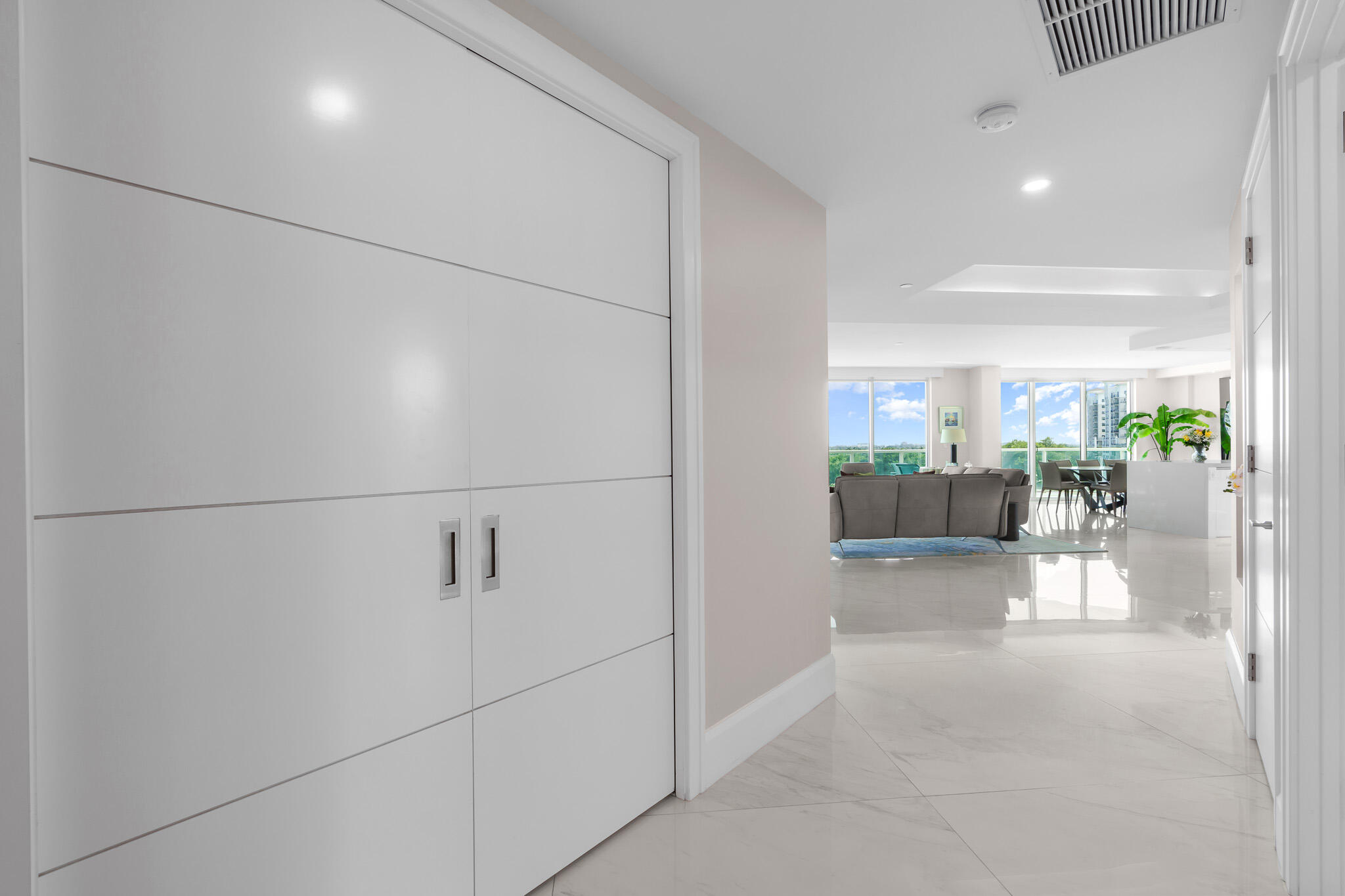 550 Southeast Mizner Boulevard, Unit B603 Boca Raton, FL 33432 - Photo 51 of 85 Door to utility room