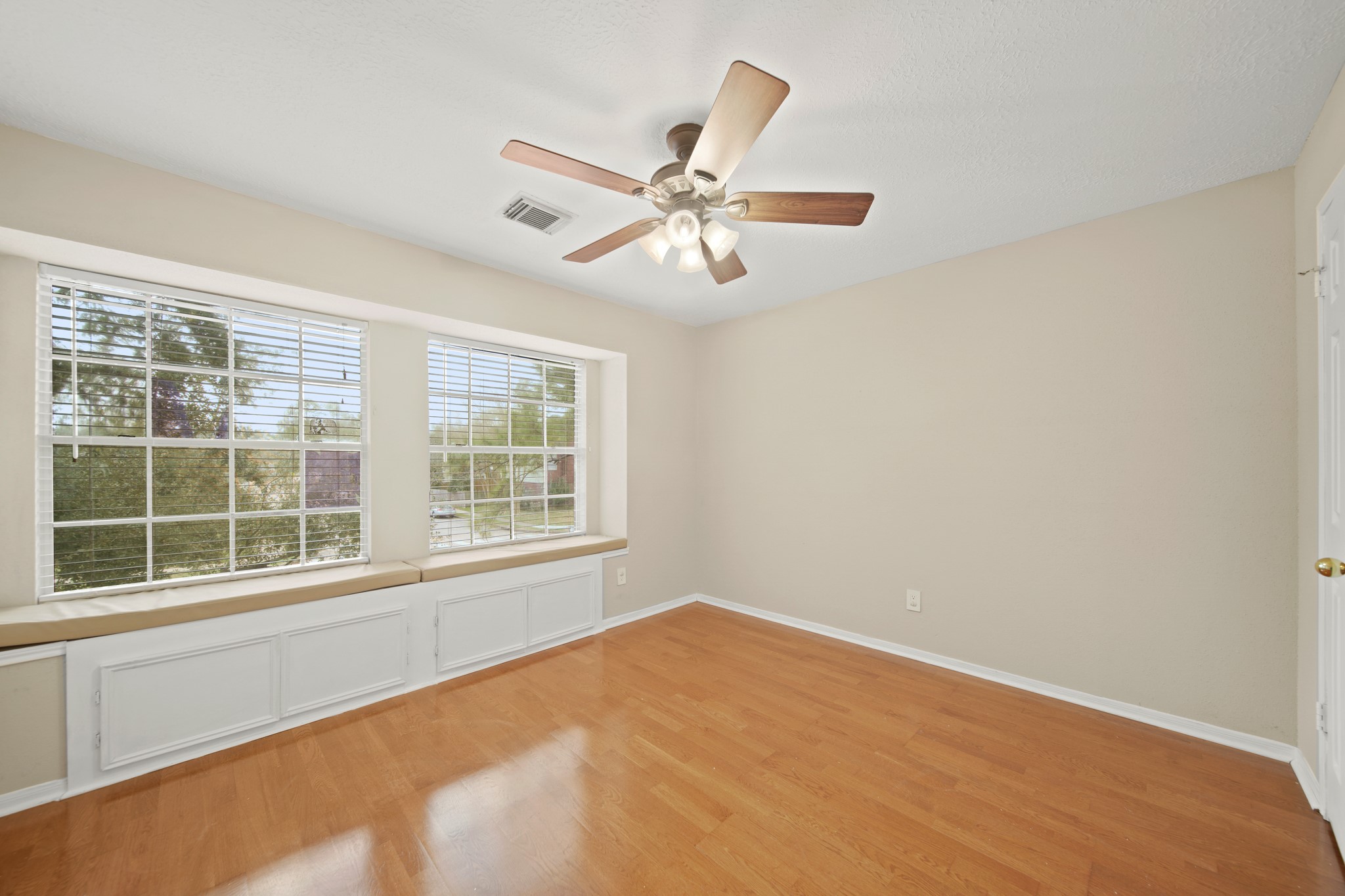 1503 New Cedars Drive Houston, TX 77062 - Photo 14 of 25