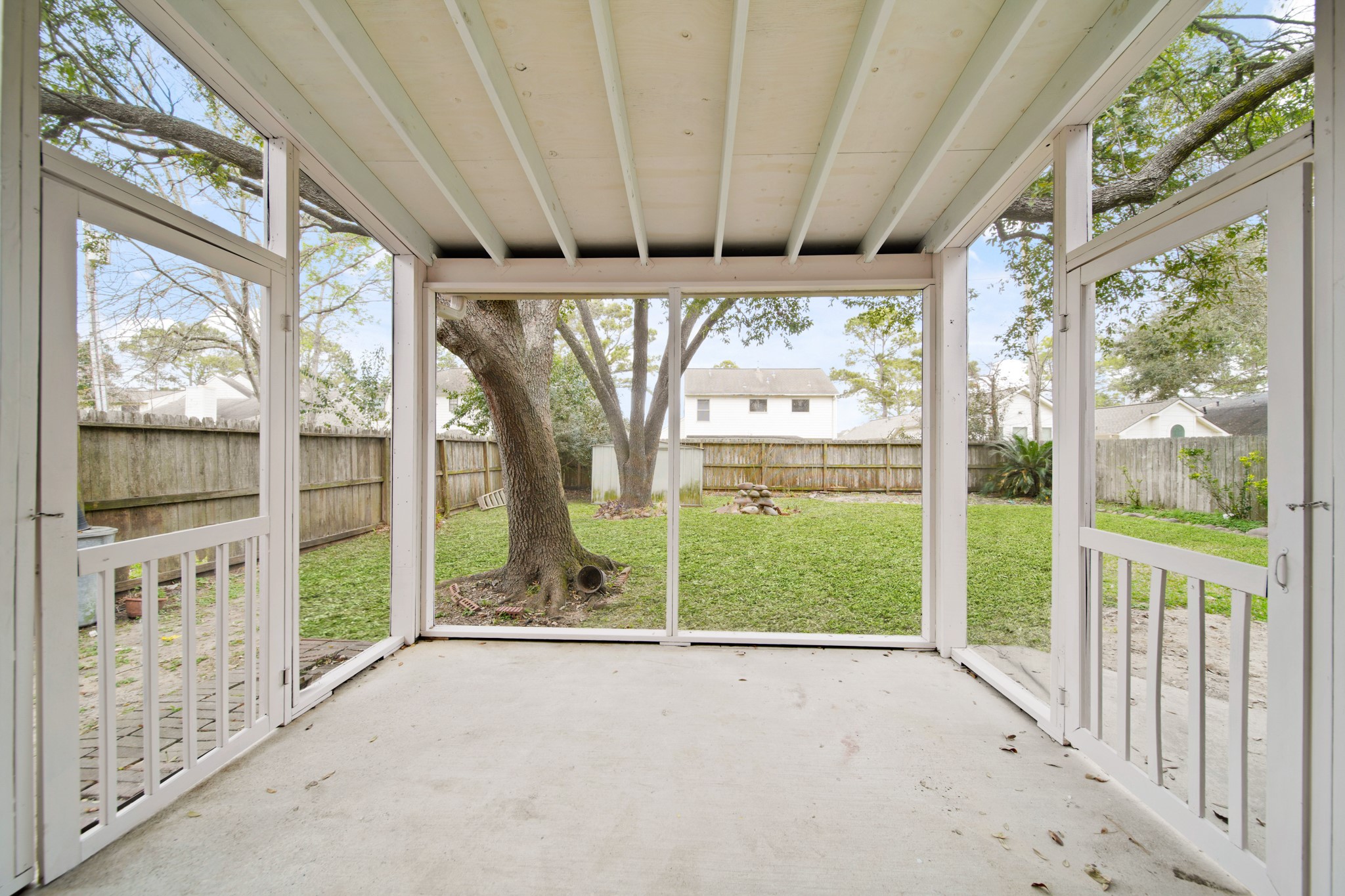 1503 New Cedars Drive Houston, TX 77062 - Photo 20 of 25