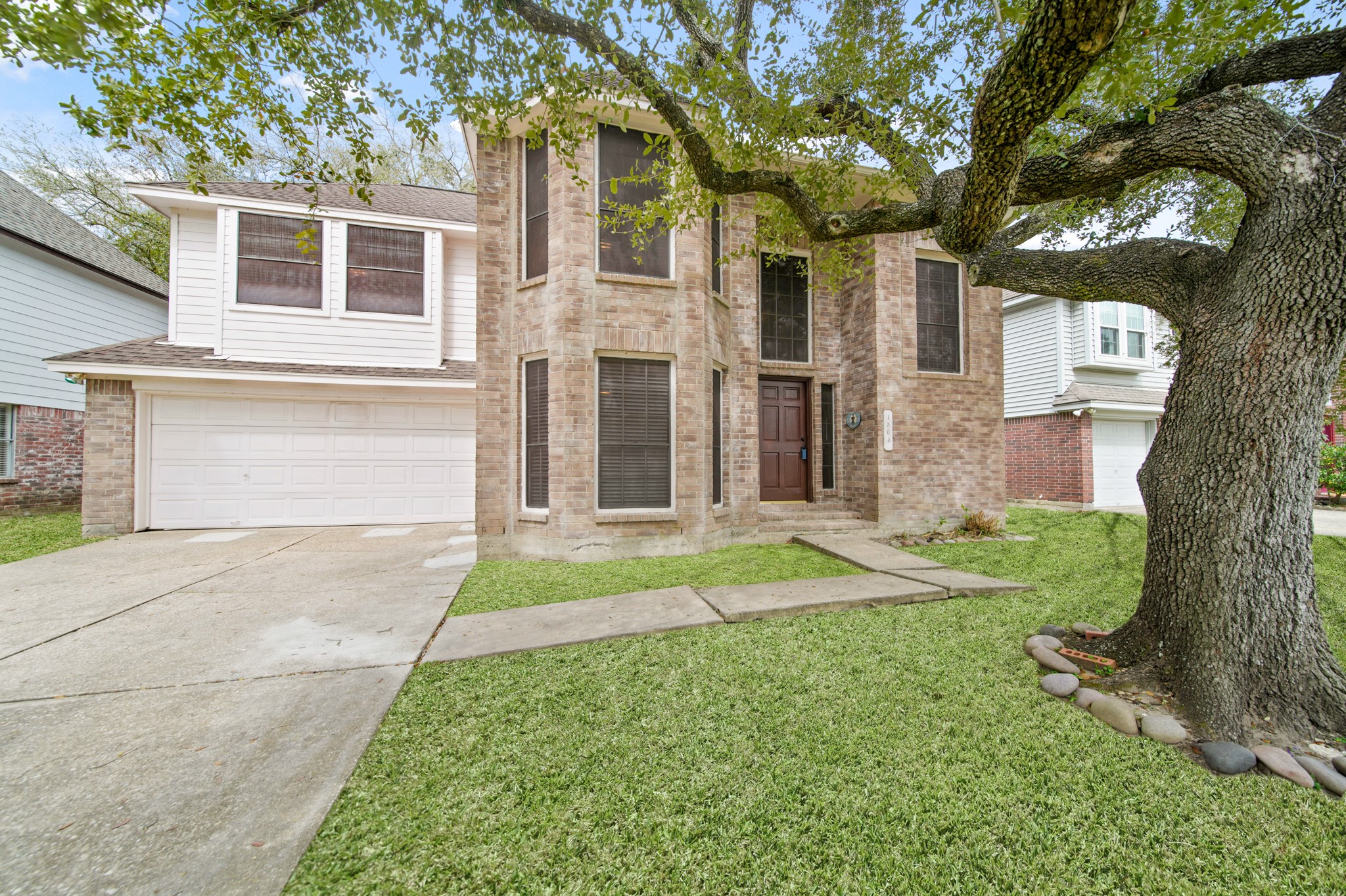 1503 New Cedars Drive Houston, TX 77062 - Photo 3 of 25