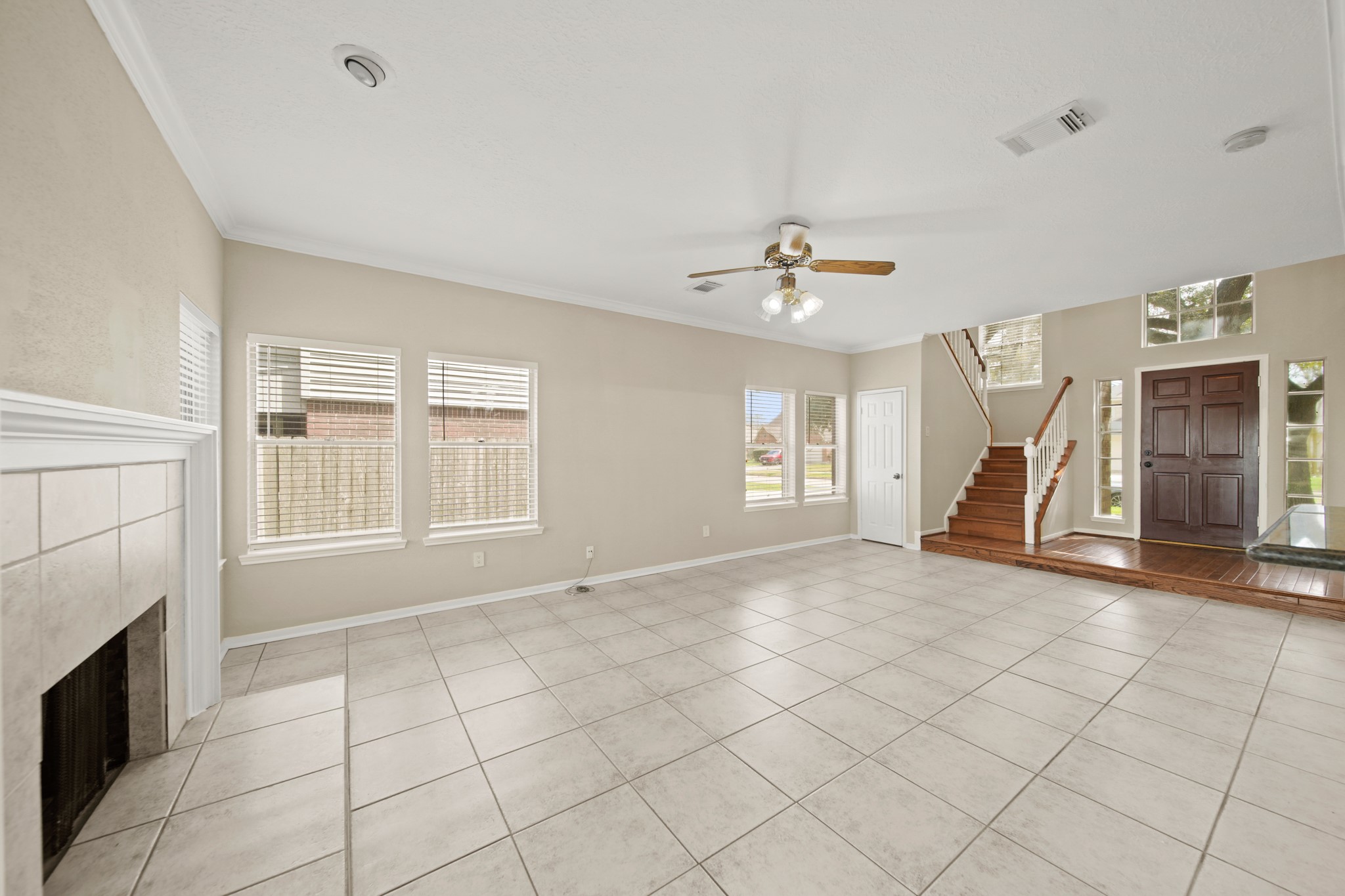 1503 New Cedars Drive Houston, TX 77062 - Photo 9 of 25