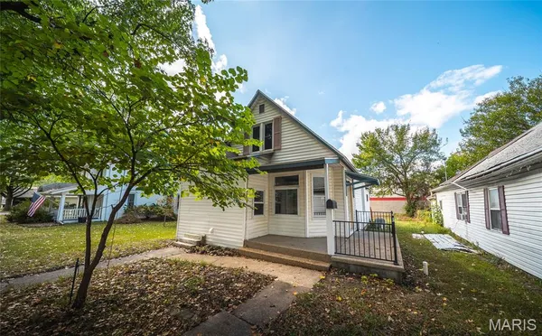 $189,000 | 127 West James Boulevard, St. James, MO 65559