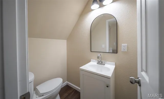 $189,000 | 127 West James Boulevard, St. James, MO 65559