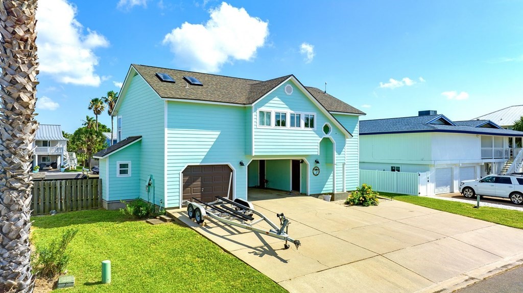 20 Flamingo Road Rockport, TX 78382 - Photo 3 of 25