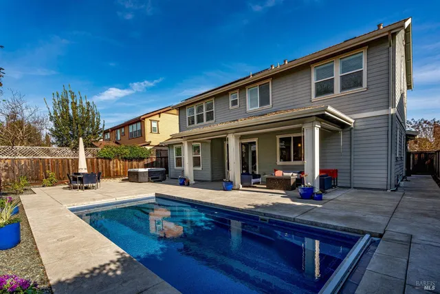 $1,525,000 | 1131 La Pintura Lane, Napa, CA 94558