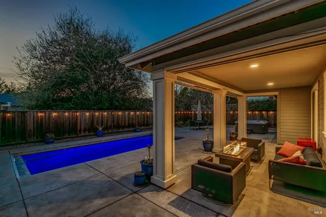 $1,525,000 | 1131 La Pintura Lane, Napa, CA 94558