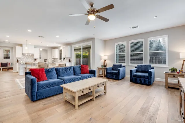 $1,525,000 | 1131 La Pintura Lane, Napa, CA 94558