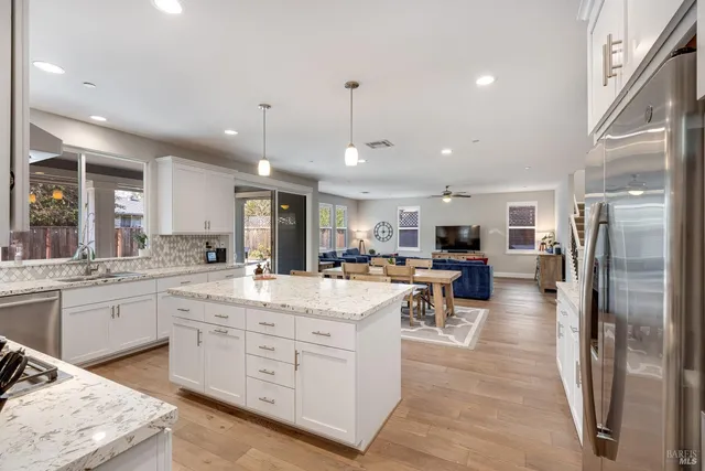 $1,525,000 | 1131 La Pintura Lane, Napa, CA 94558