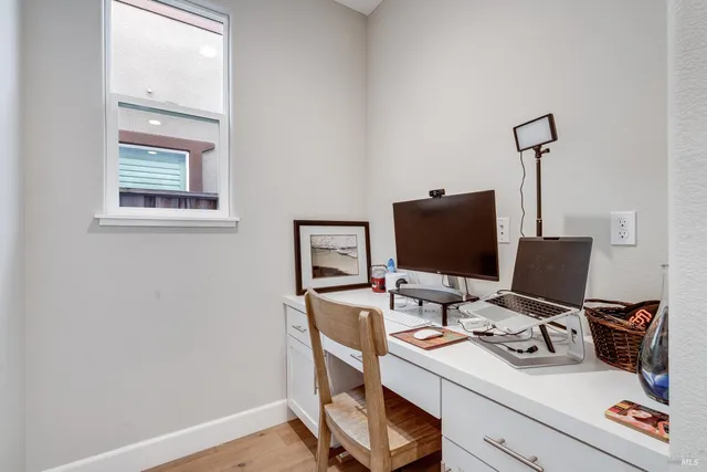 $1,525,000 | 1131 La Pintura Lane, Napa, CA 94558