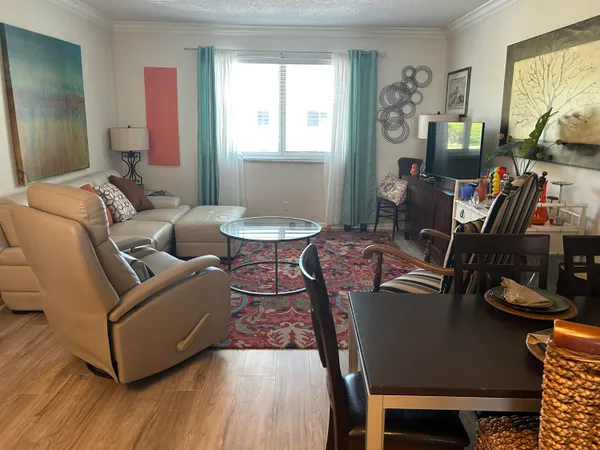 $135,000 | 6263 Northeast 19th Avenue, Unit 1024, Fort Lauderdale, FL 33308