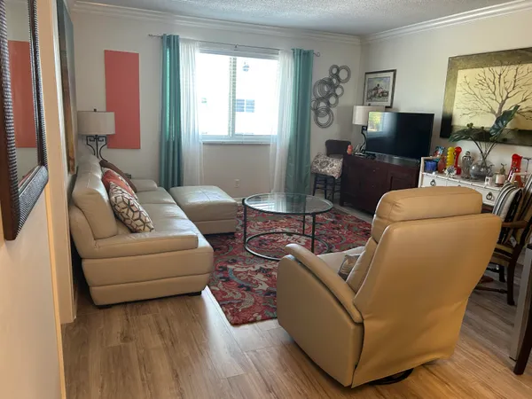 $135,000 | 6263 Northeast 19th Avenue, Unit 1024, Fort Lauderdale, FL 33308