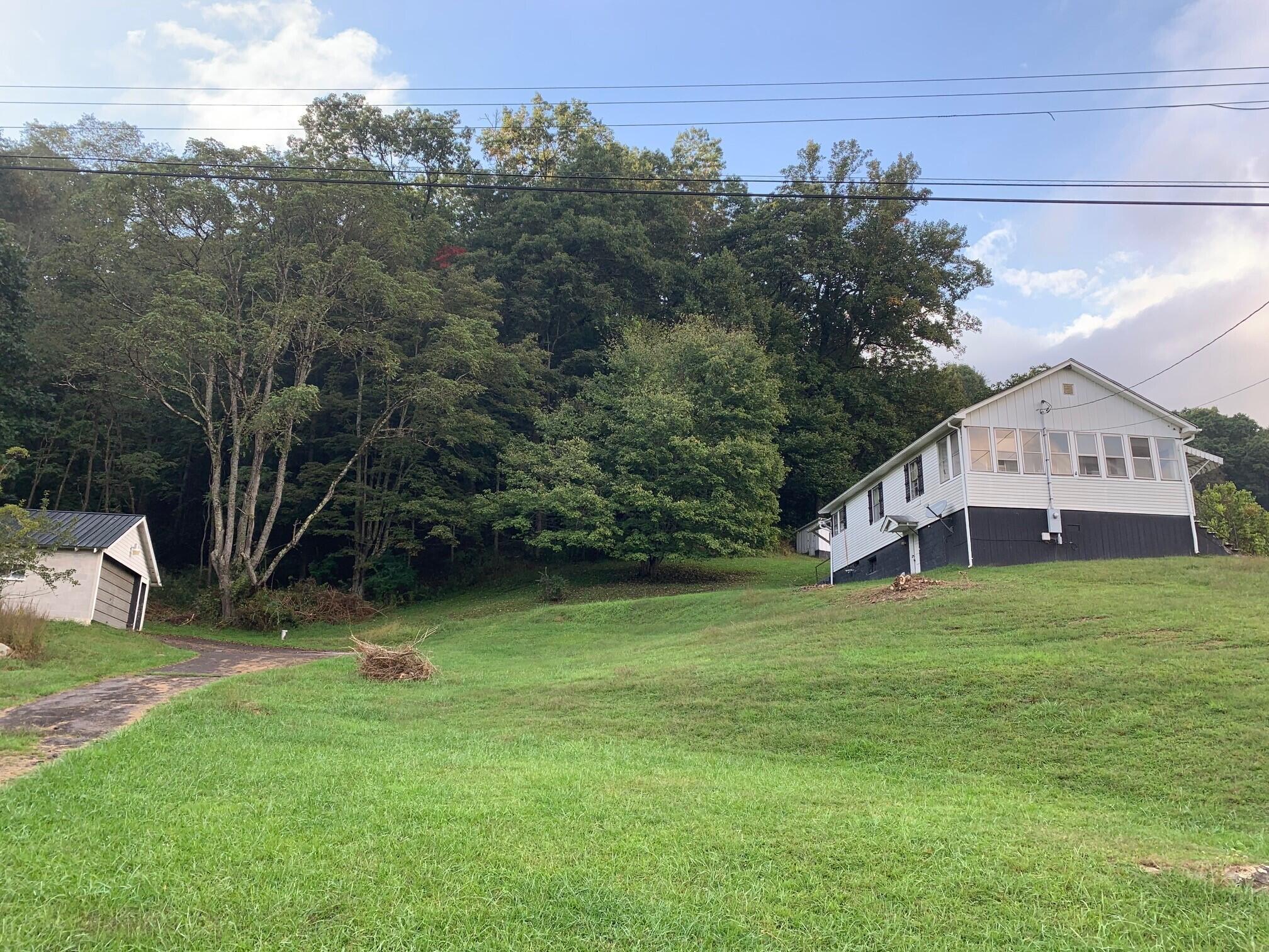384 Crosier Road Rainelle, WV 25962 - Photo 4 of 30 Gallery Image 4