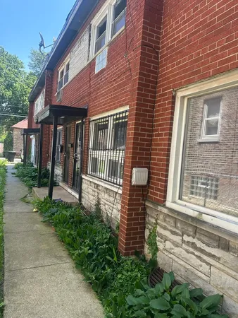 $120,000 | 7939 South Ingleside Avenue, Unit C, Chicago, IL 60619