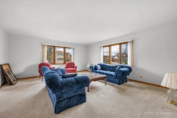 $1,250,000 | 920 North Northwest Highway, Park Ridge, IL 60068