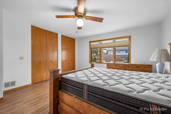 $1,250,000 | 920 North Northwest Highway, Park Ridge, IL 60068
