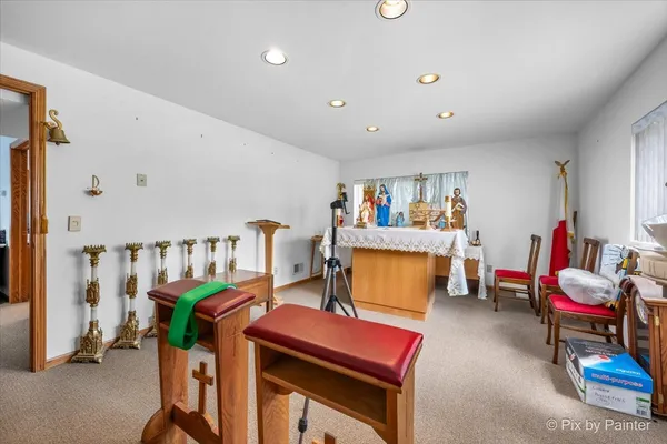 $1,250,000 | 920 North Northwest Highway, Park Ridge, IL 60068