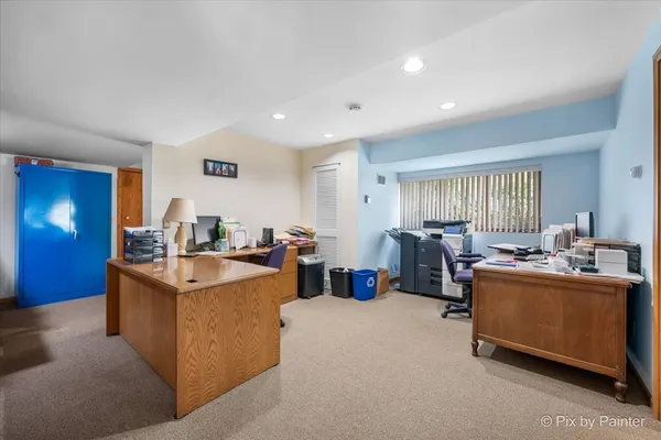 $1,250,000 | 920 North Northwest Highway, Park Ridge, IL 60068