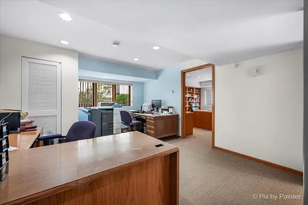 $1,250,000 | 920 North Northwest Highway, Park Ridge, IL 60068