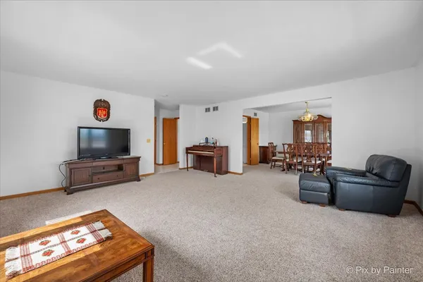 $1,250,000 | 920 North Northwest Highway, Park Ridge, IL 60068