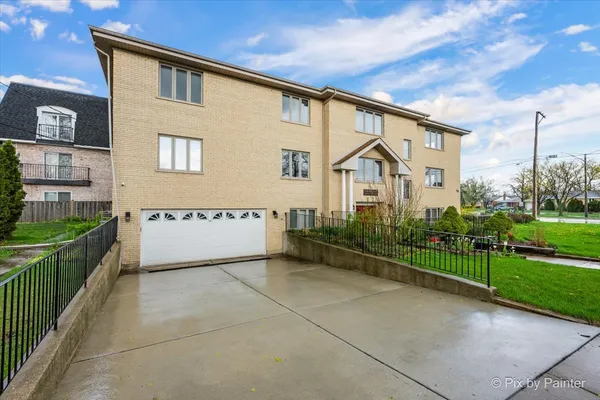 $1,250,000 | 920 North Northwest Highway, Park Ridge, IL 60068