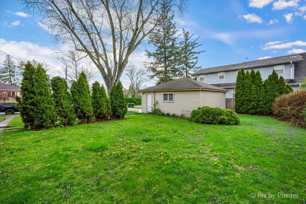 $1,250,000 | 920 North Northwest Highway, Park Ridge, IL 60068