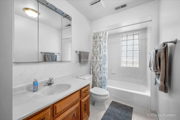 $1,250,000 | 920 North Northwest Highway, Park Ridge, IL 60068