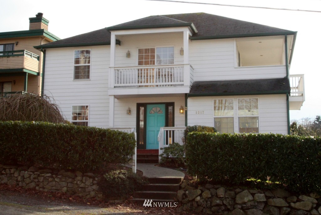 1217 North 30th Street Renton, WA 98056 - Photo 1 of 1