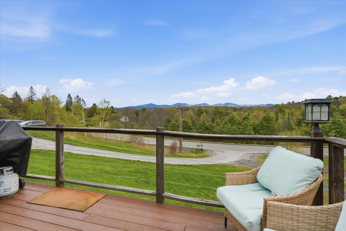 33 Valley View Road Berlin, VT 05602 - Photo 2 of 47