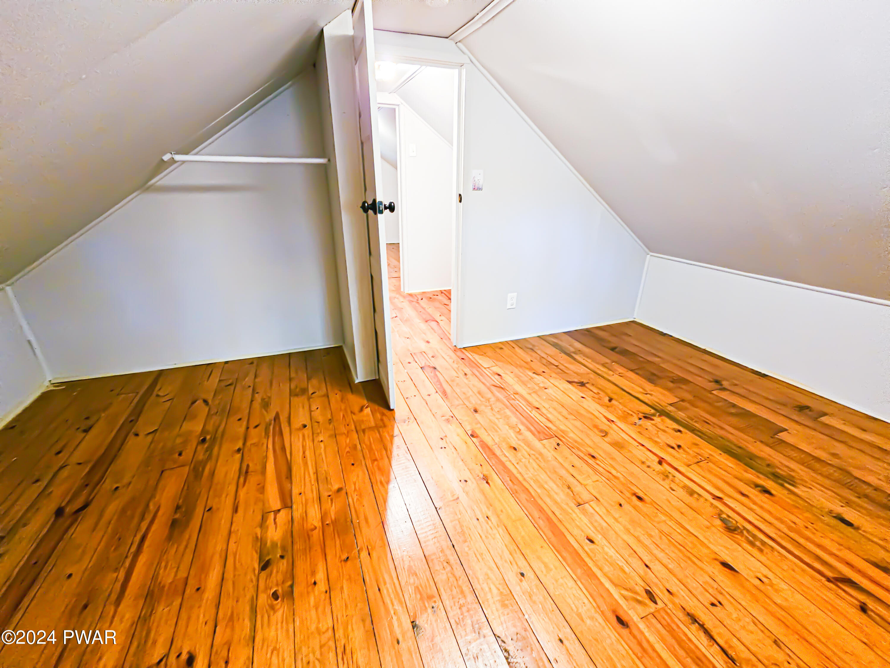 131 East Balsam Road Greentown, PA 18426 - Photo 38 of 48 20241017_141636